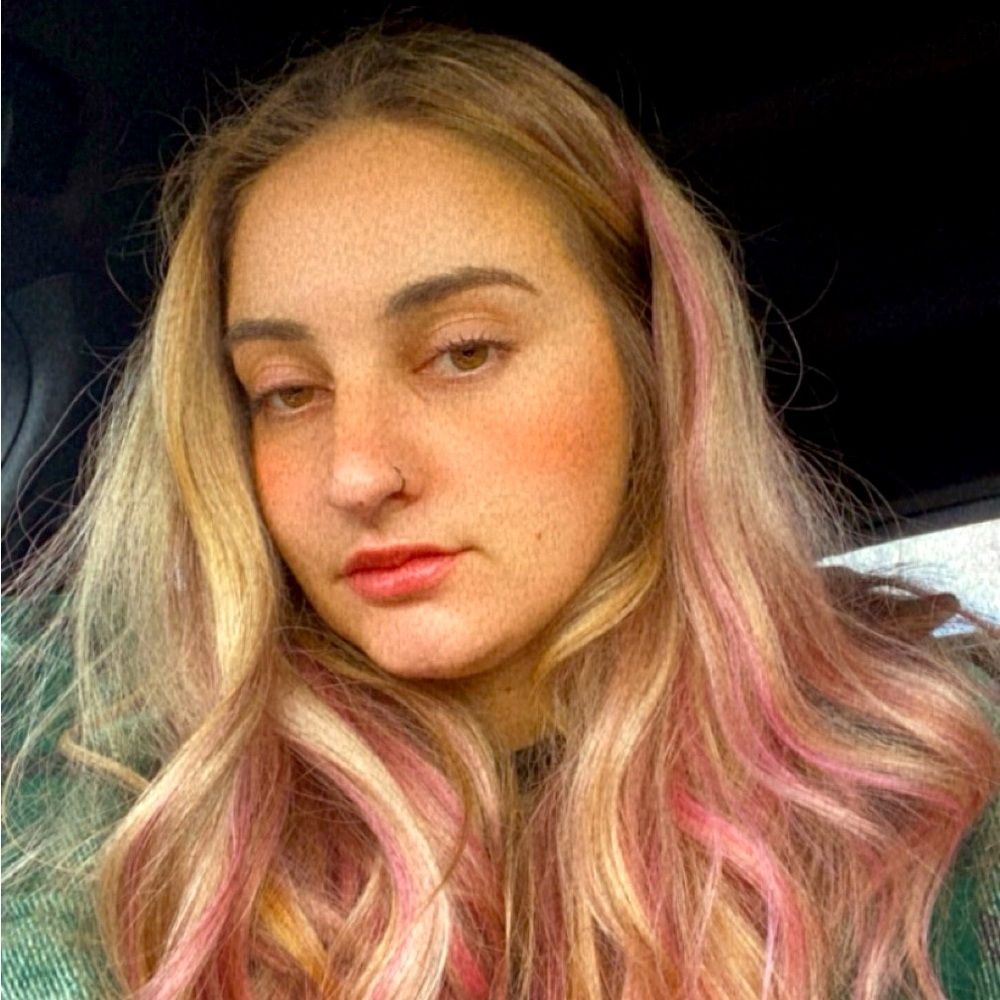 Meet your Posher, Maria